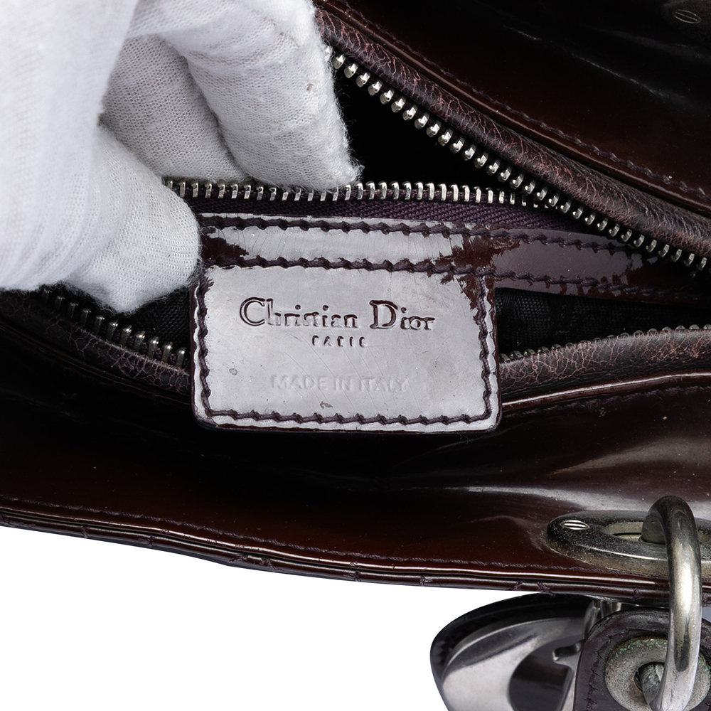 Pre-Loved Dior Medium Patent Cannage Lady Dior - Picture 5 of 7